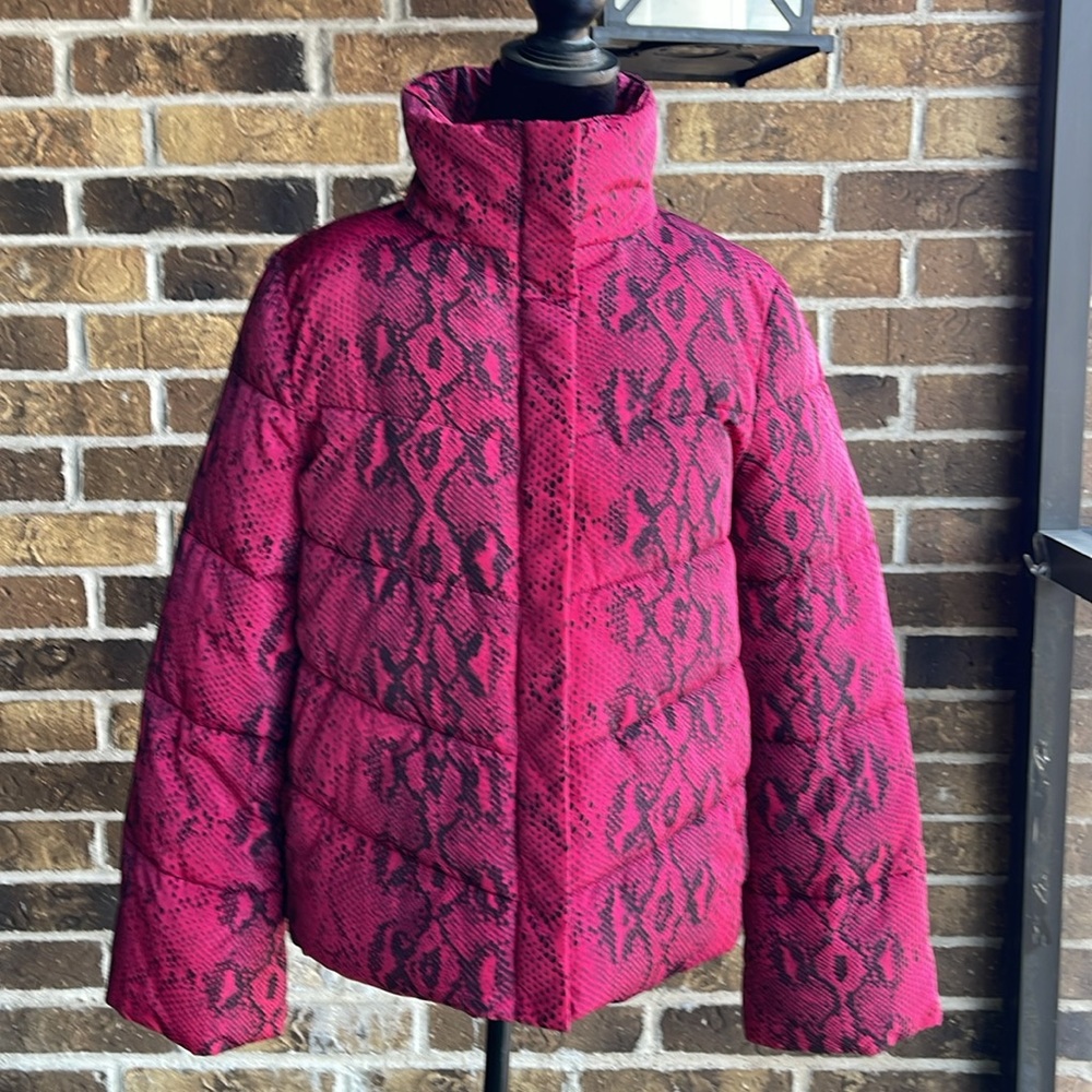 Betsey Johnson Womens Quilted Puffer Jacket Pink Snake - Picture 2 of 16